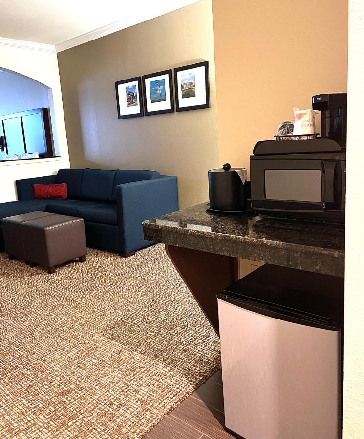 Comfort Suites Texas Ave College Station Exterior foto