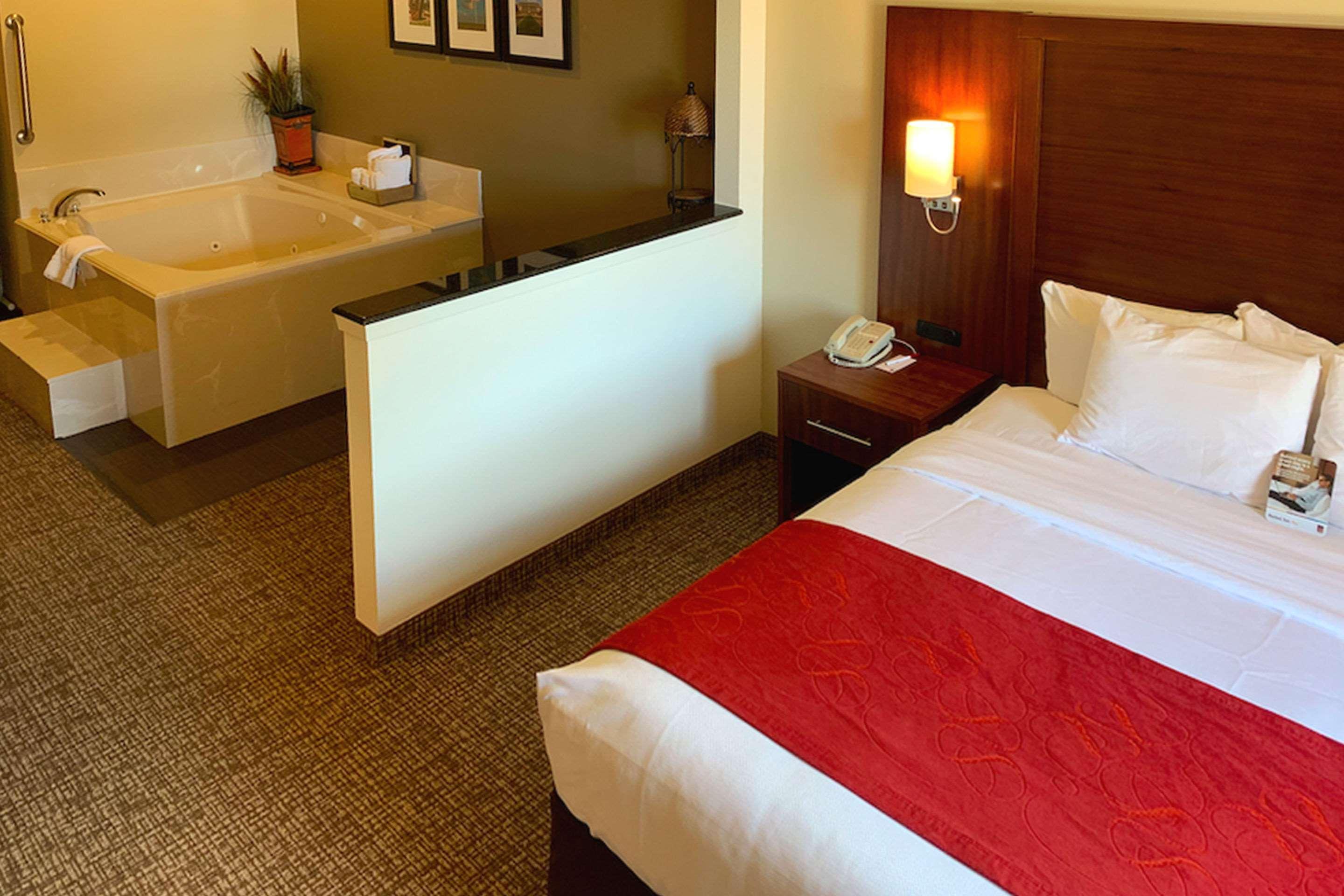 Comfort Suites Texas Ave College Station Exterior foto