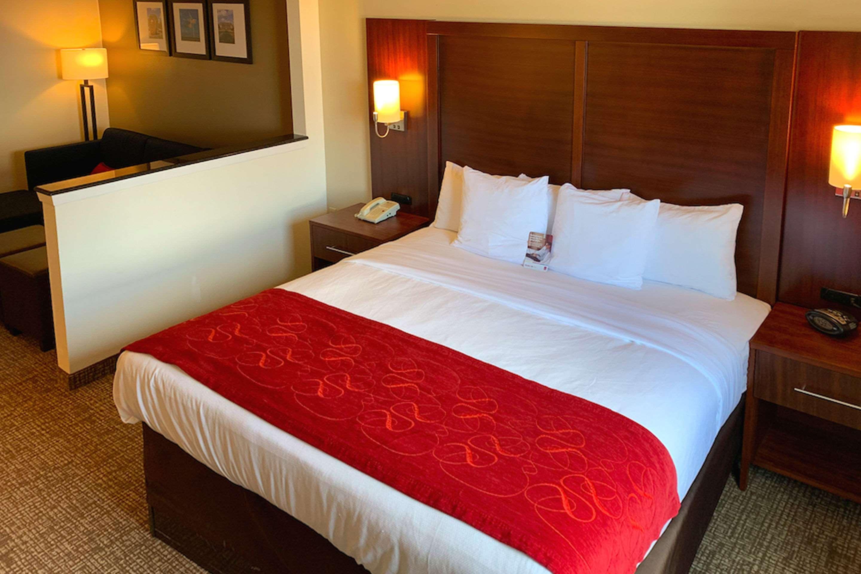 Comfort Suites Texas Ave College Station Exterior foto