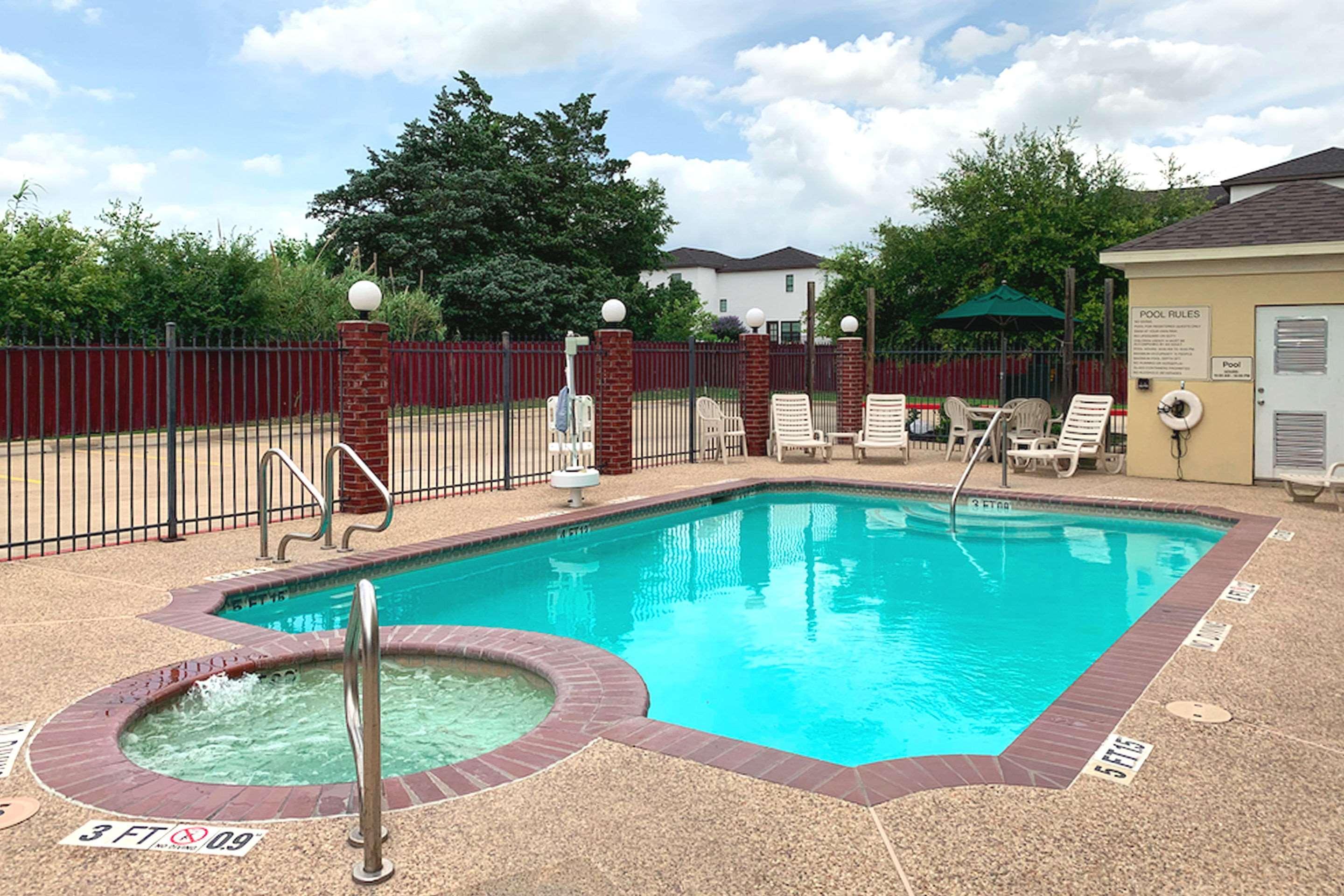Comfort Suites Texas Ave College Station Exterior foto