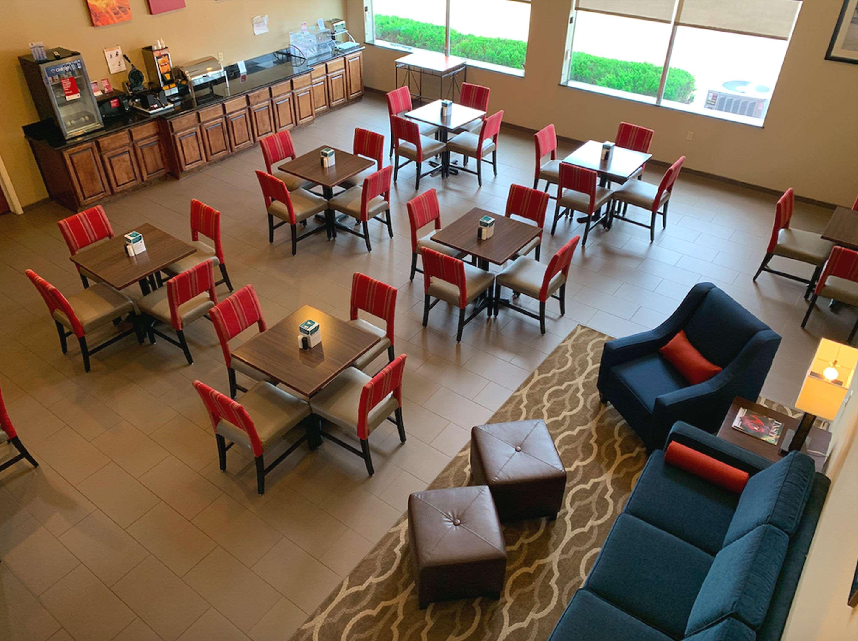 Comfort Suites Texas Ave College Station Exterior foto