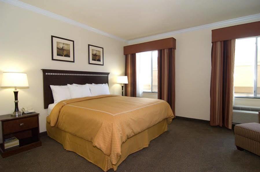 Comfort Suites Texas Ave College Station Exterior foto
